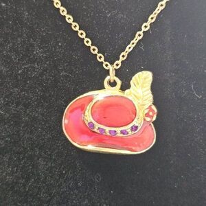 Gold tone red hat society pendant necklace 18.5"